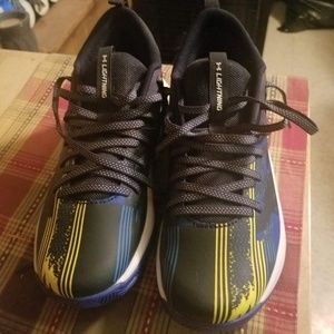 Youth Under Armour Sneakers